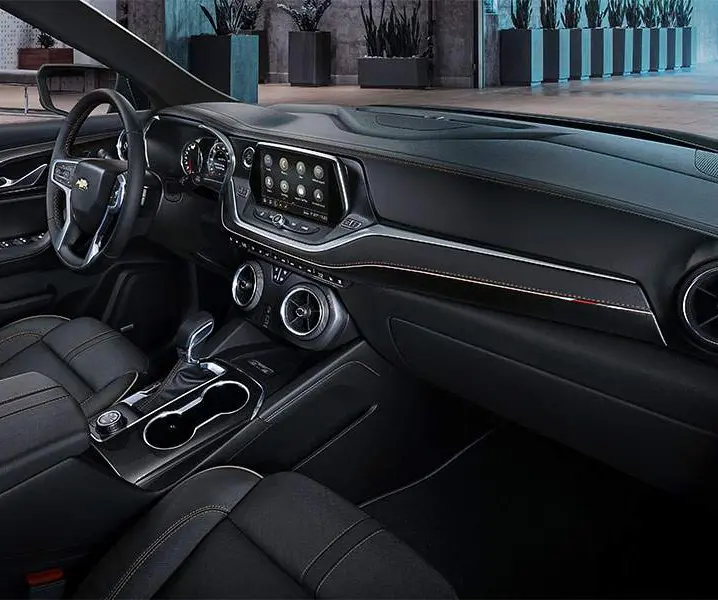 Conozca los carros en Colombia a los que no les puede perder la pista