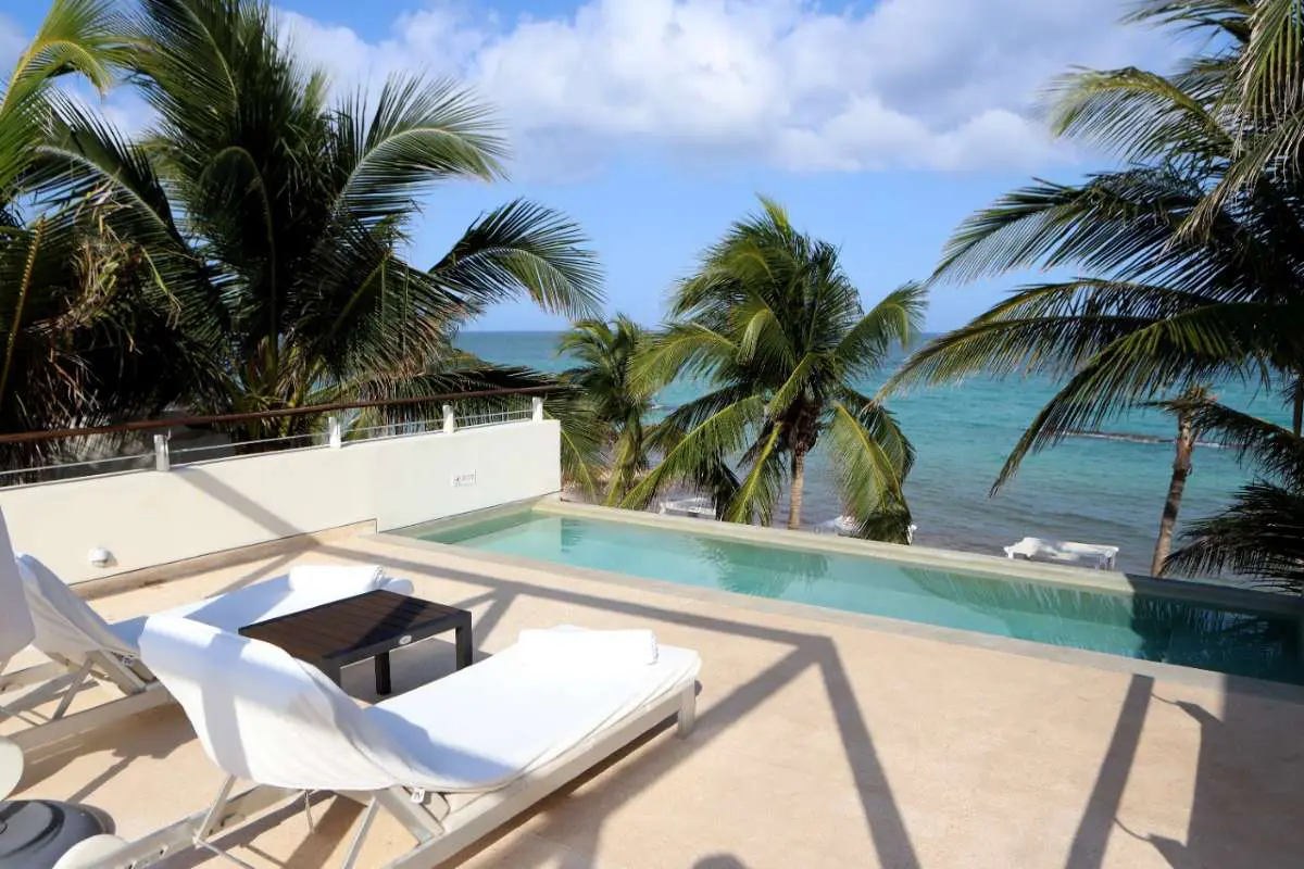 Hotel Blu Bay interior en Cancún