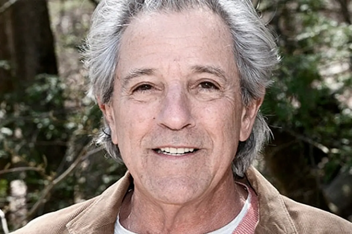 Bob Mandel, Facebook