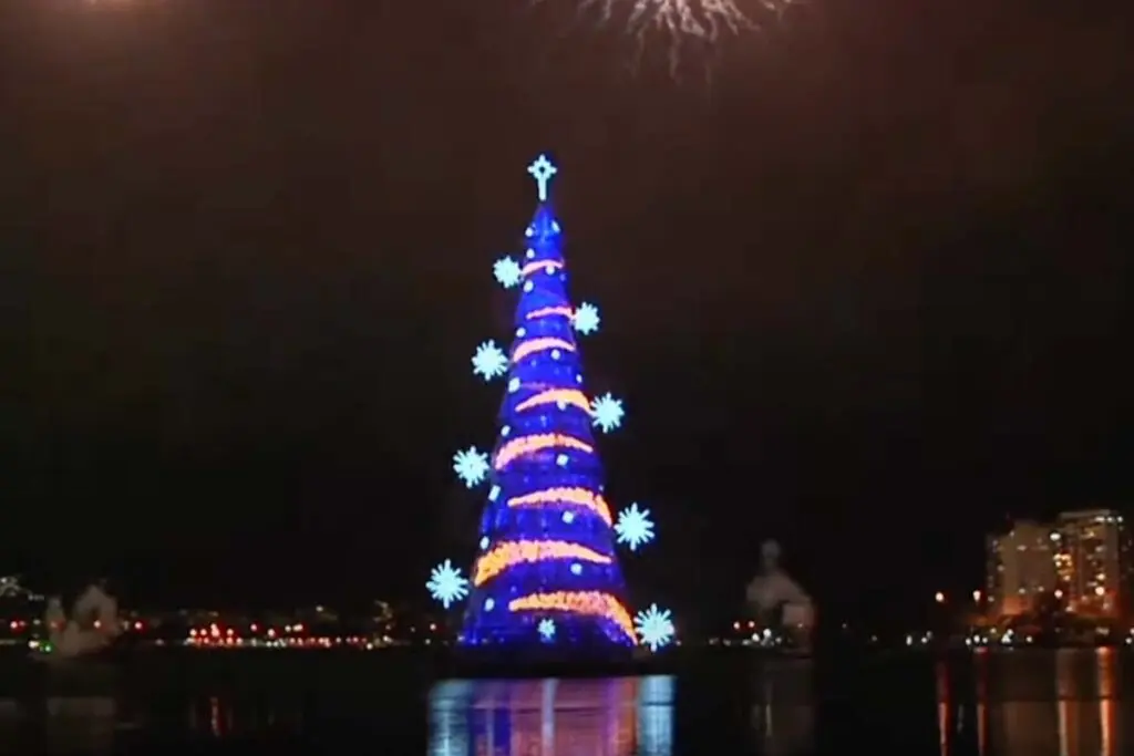 Bogotá tiene uno de los árboles de Navidad más esplendorosos del mundo