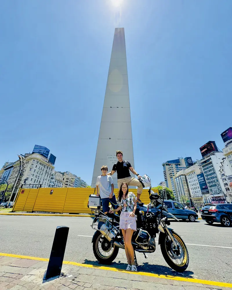 De bogotá al fin del continente: una aventura en motocicleta
