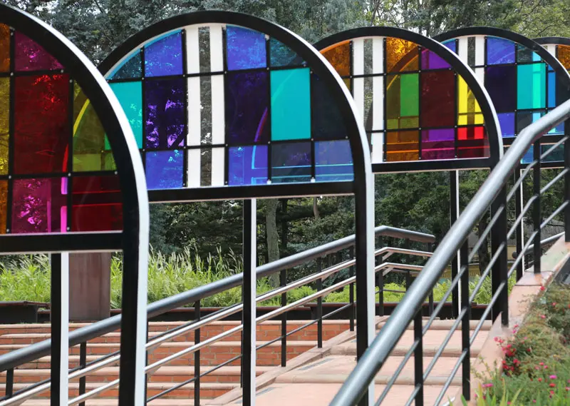 Daniel Buren, arte para tomarse el espacio público