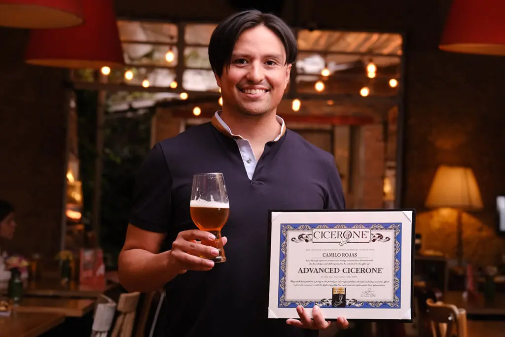 Colombiano master cicerone