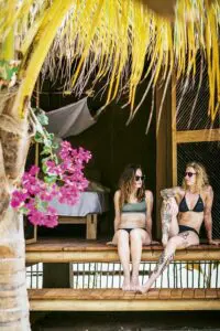 Caribe colombiano: energía consciente, una forma más pausada de viajar Amigas