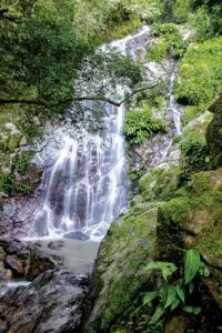 Caribe colombiano: energía consciente, una forma más pausada de viajar Cascada