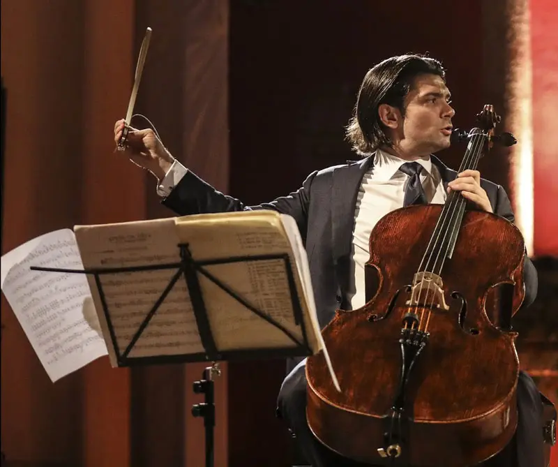 Crónicas de la música francesa en cartagena: gautier capuçon y jean-yves thibaudet Crónicas de la música francesa en cartagena: gautier capuçon y jean-yves thibaudet