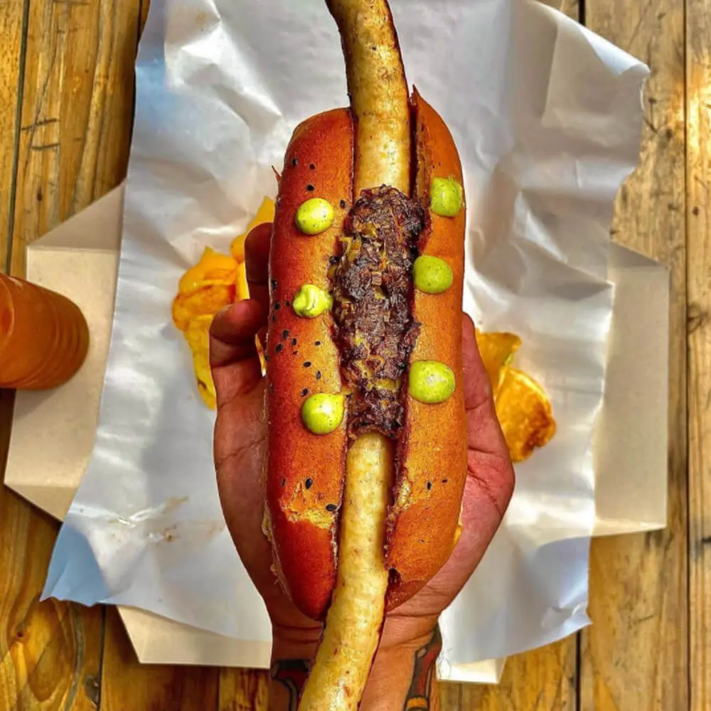 Cinco lugares para comer perro caliente en bogotá