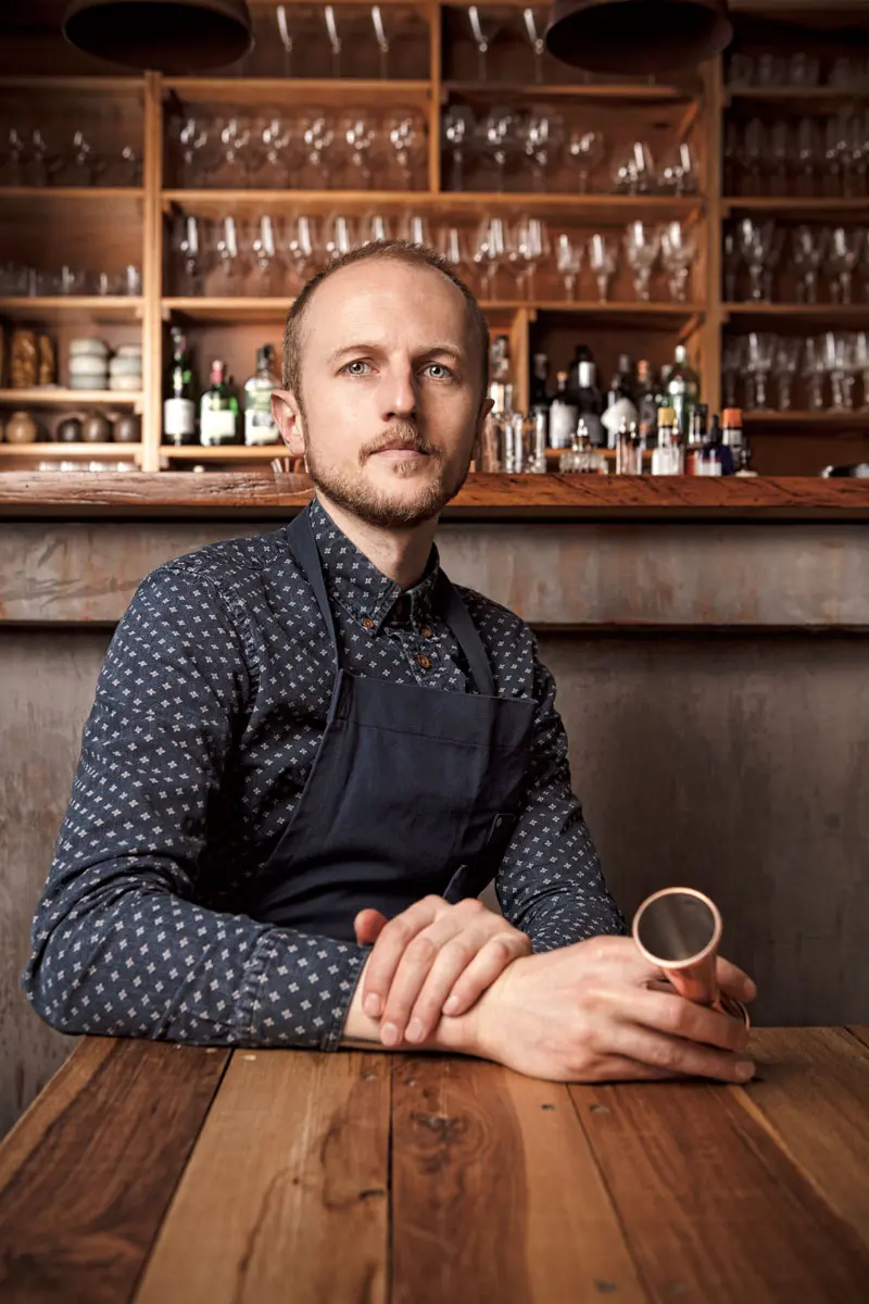 Alexis Geiss, de Sauvage, preparó 5 recetas de cocteles para fin de año