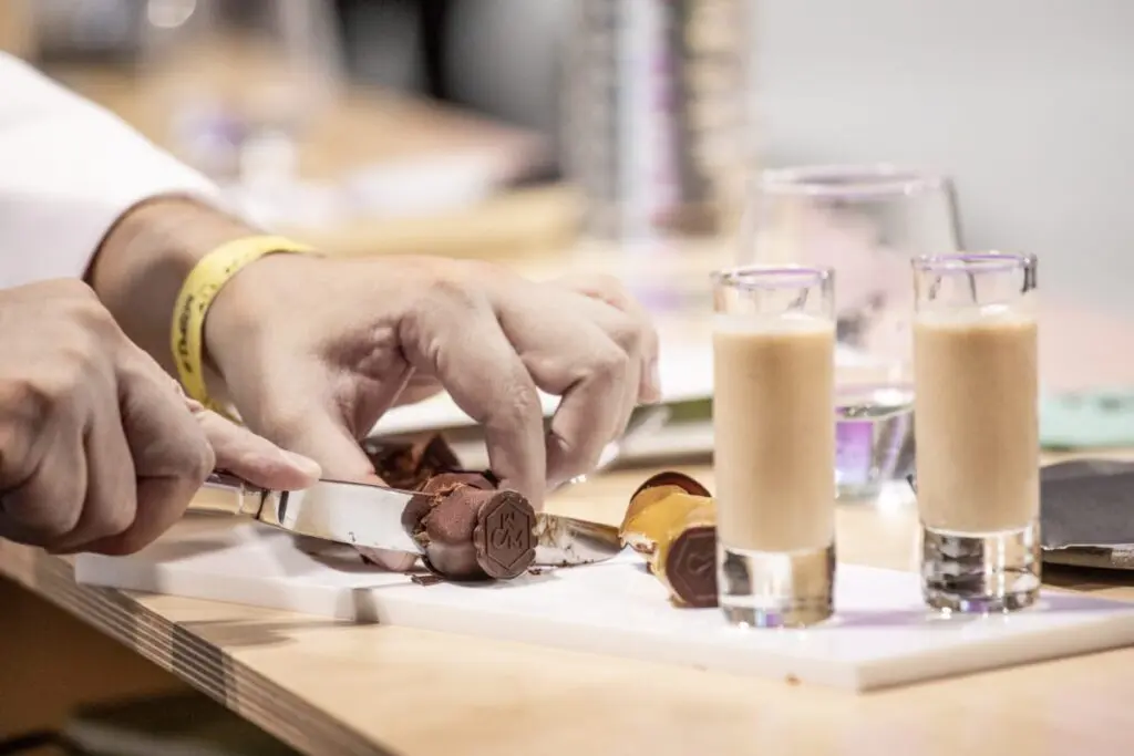 Lluc crusellas: el mejor chocolatero del mundo que ganó con un elefante gigante