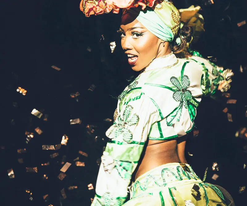 ‘Conga’, el nuevo espectáculo de Ensálsate, en el Teatro Colsubsidio Roberto Arias Pérez de Bogotá