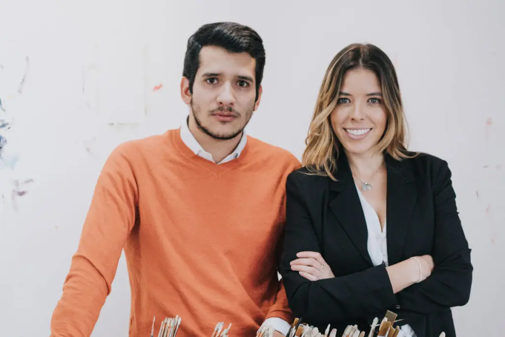 Crónica: una empresa de arte en colombia para impulsar artistas Crónica