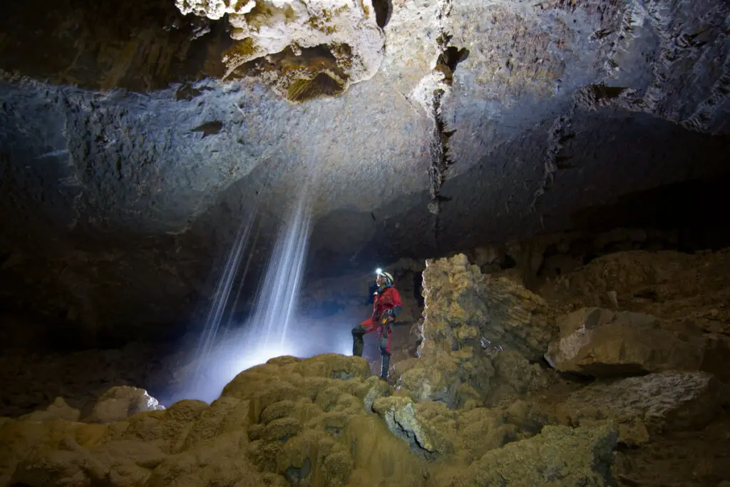 Cueva de los carracos santander