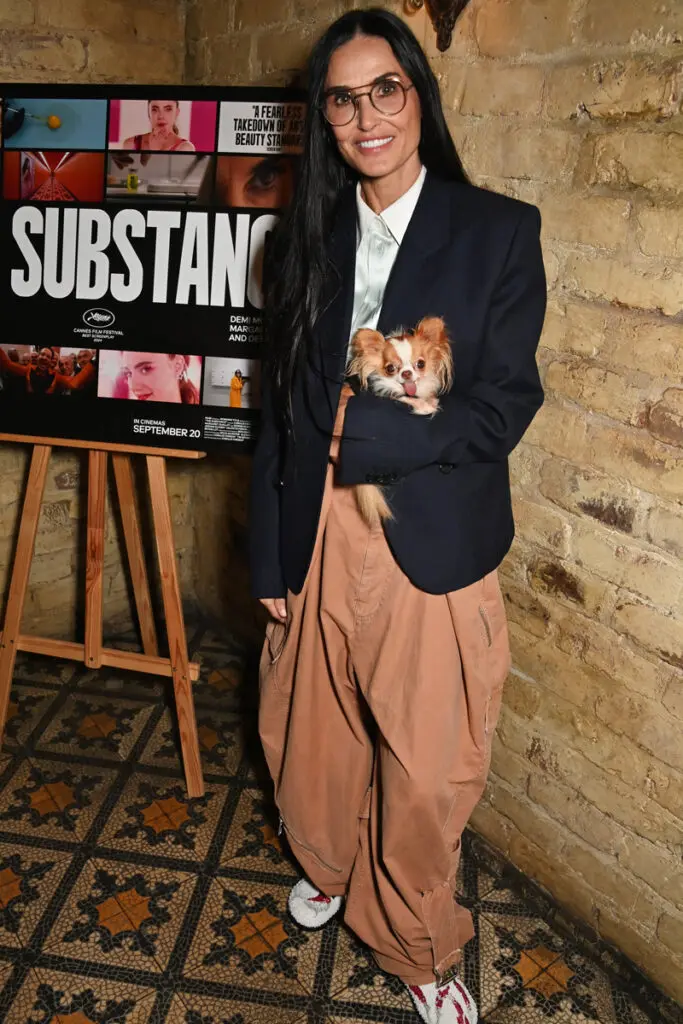 Las nuevas estrellas: de mascotas a socialités caninos