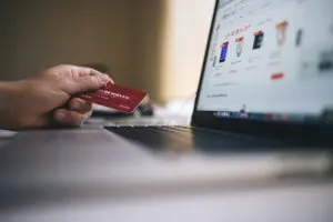Consejos para utilizar adecuadamente su tarjeta de crédito en época de compras