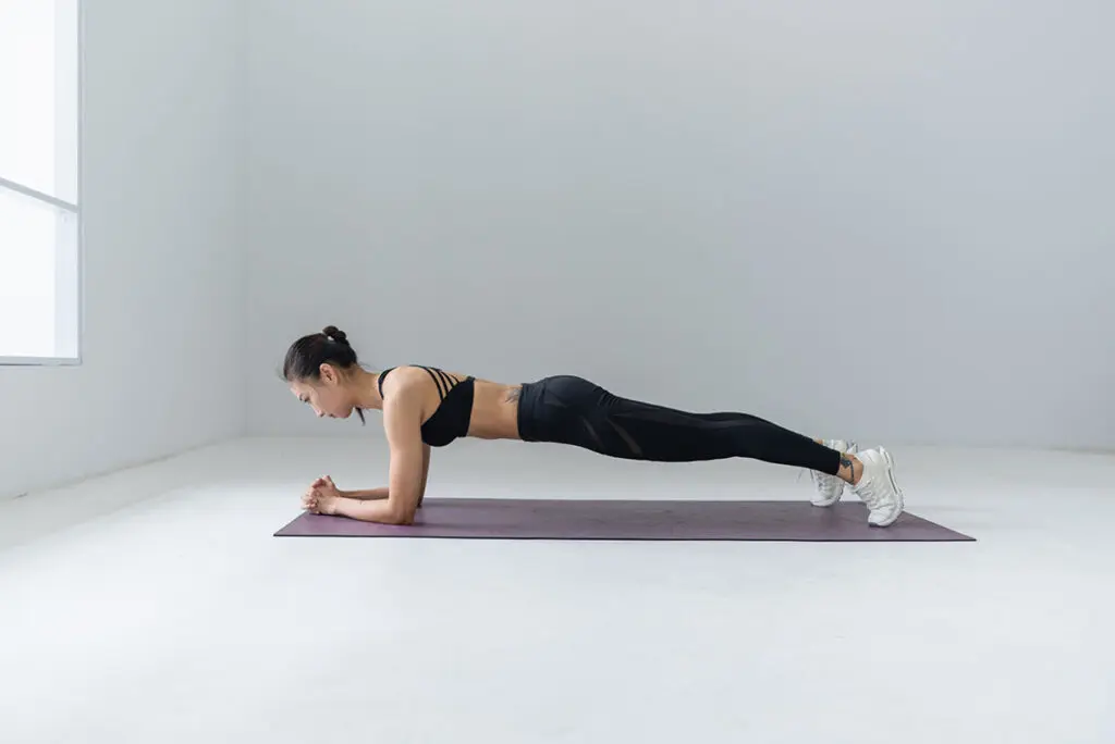 Cómo hacer correctamente ejercicios como abdominales según un experto Ejercicios