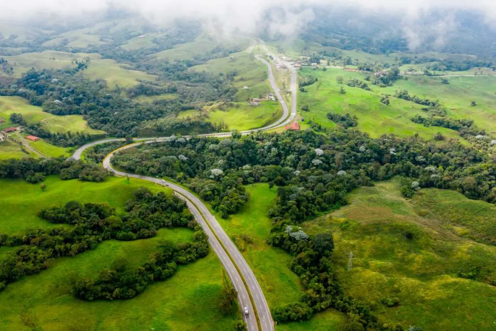 Biciturismo por el Eje Cafetero para hacer en Semana Santa