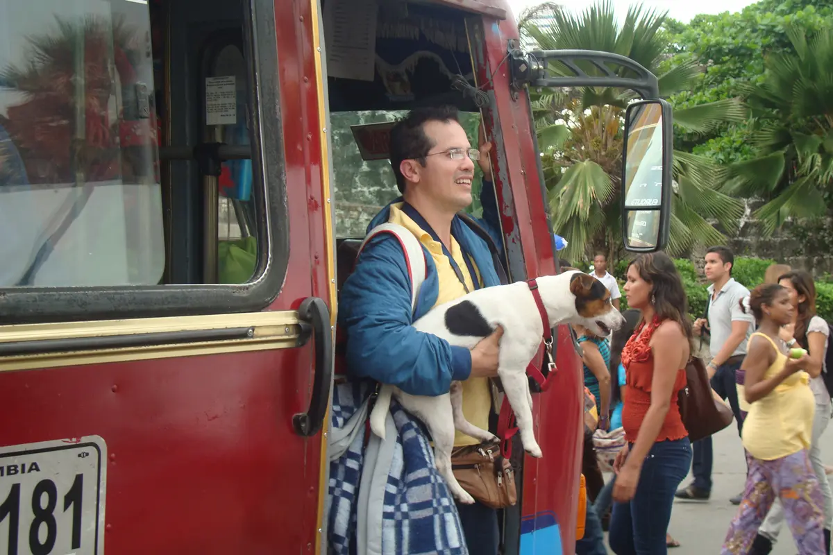 El Paseo, estereotipos positivos