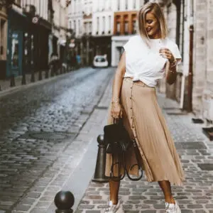 Consejos para llevar la falda plisada, una prenda que debería tener en su armario
