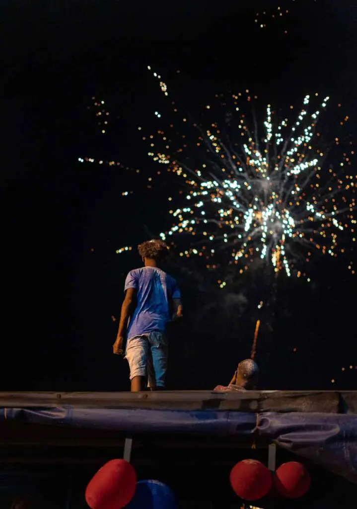 Descubra juanchaco: ballenas, manglares y la lluvia incesante del pacífico colombiano