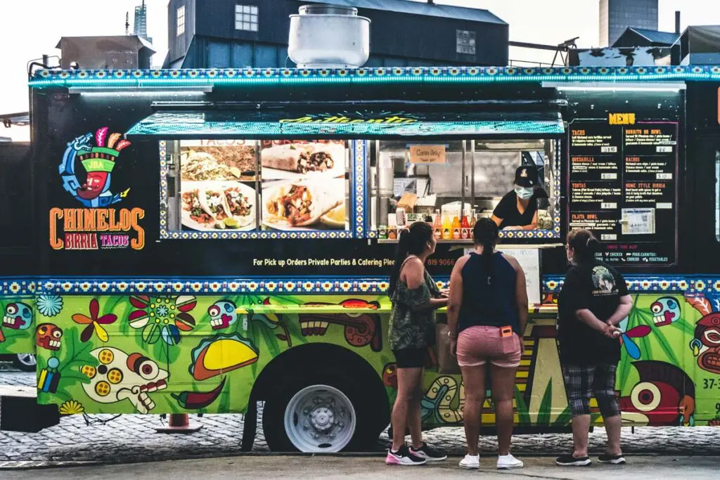La ruta gastronómica de los food trucks por bogotá Food trucks