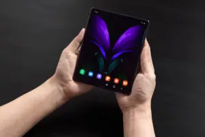 5 razones para elegir un celular plegable en vez de un smartphone convencional Samsung Galaxy Z Fold2
