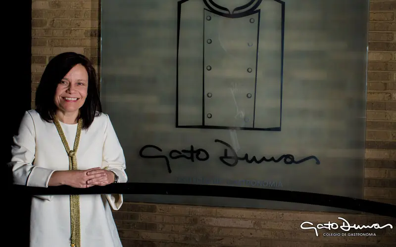 “si usted quiere emprender deje todo lo que está haciendo”