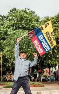 nada por el río Magdalena