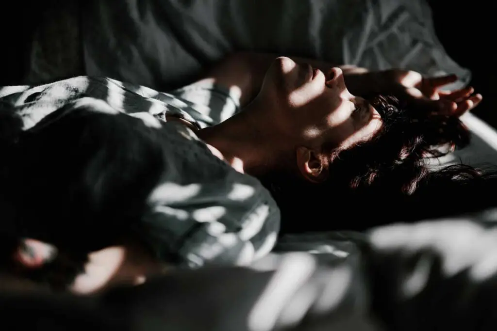 ¿Por qué no puedo dormir así esté cansado?