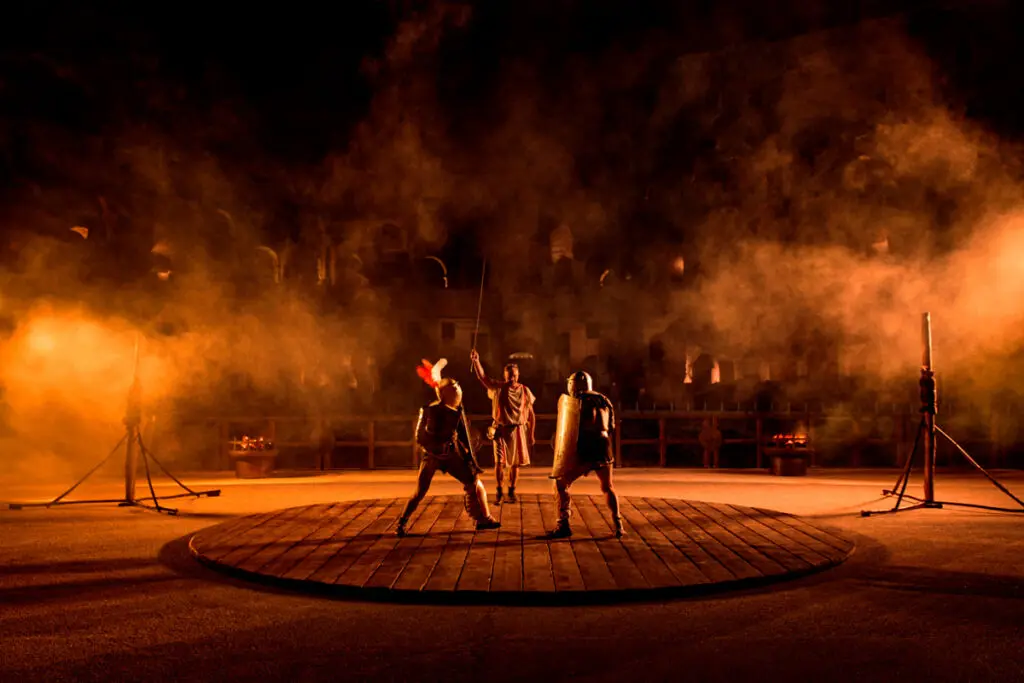 Reserve gratis una visita exclusiva al coliseo de roma, italia