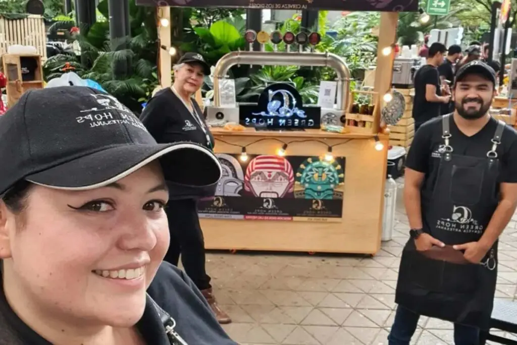 Mujeres cerveceras, green hops,