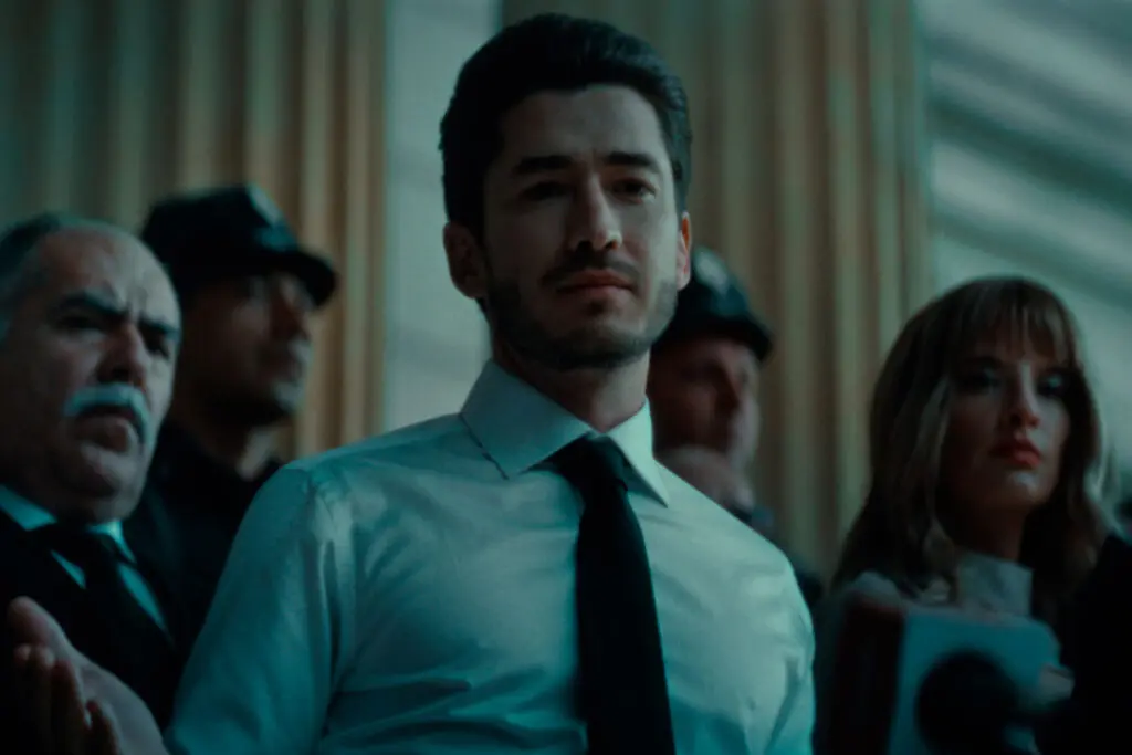 Los Iniciados: una película del universo de Mario Mendoza Los Iniciados: una película del universo de Mario Mendoza