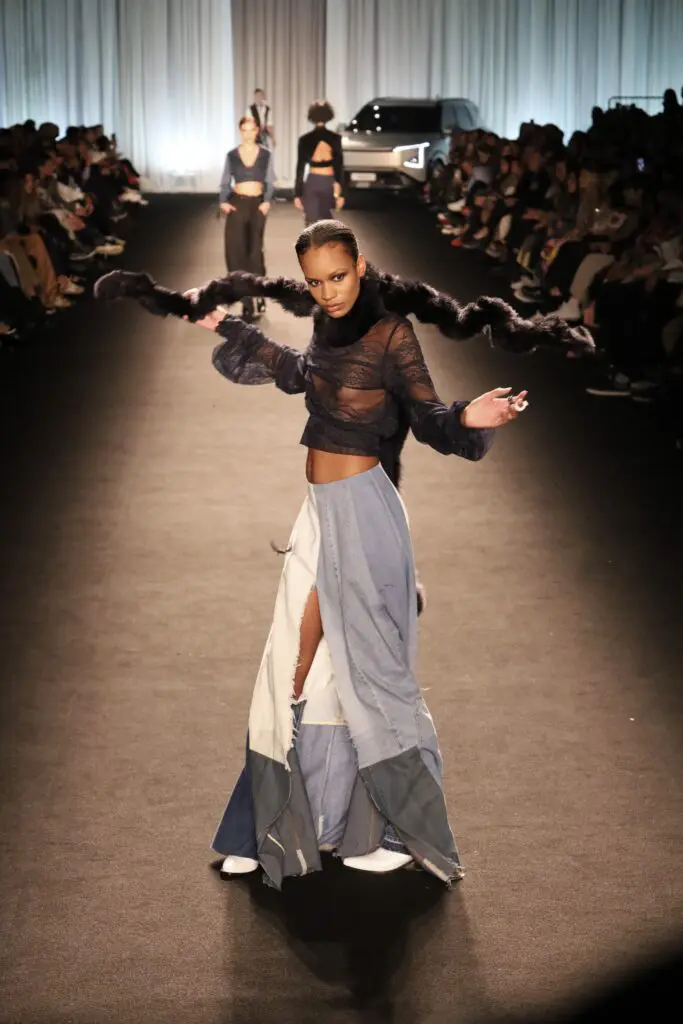 Moda, identidad y sostenibilidad: el legado de alejandro crocker en el bogotá fashion week 2024
