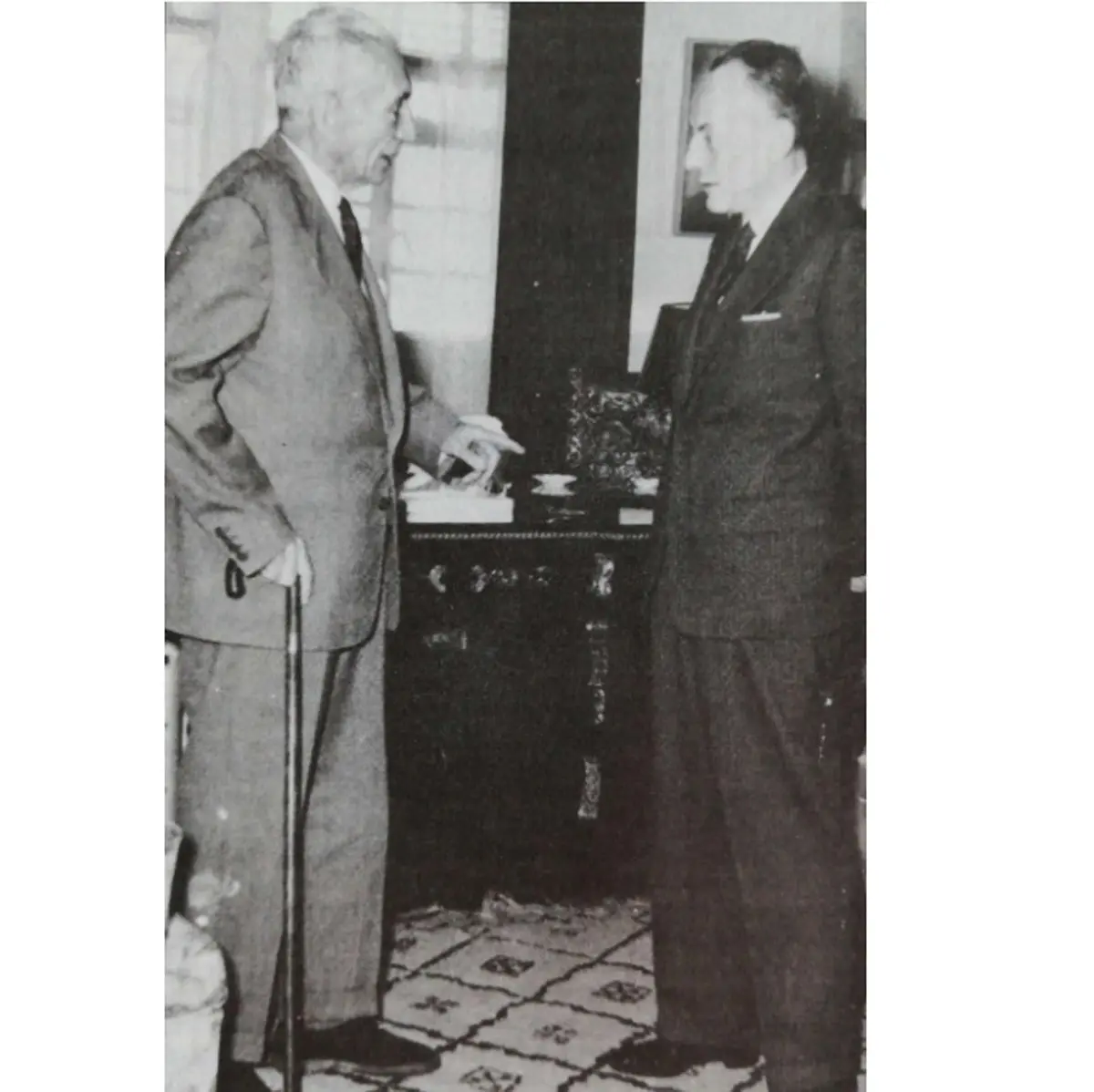 “Cuando tengan miedo piensen en el que está sintiendo la contraparte”, Alberto Lleras Camargo “Cuando tengan miedo piensen en el que está sintiendo la contraparte”, Alberto Lleras Camargo