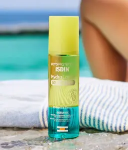 Dos protectores solares de isdin para cuidar su piel en estas vacaciones