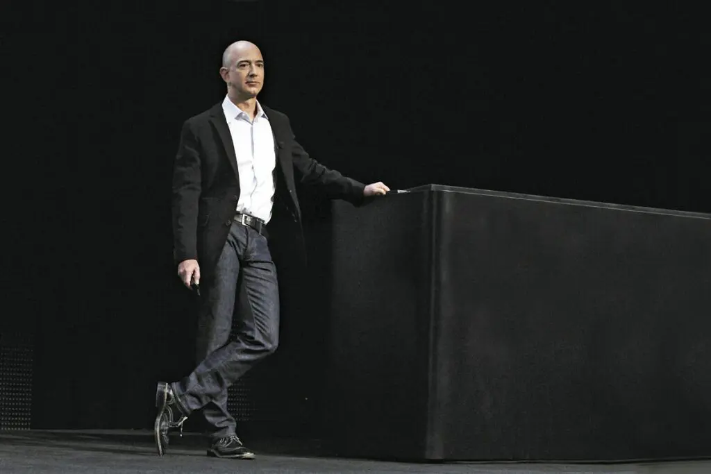 Jeff bezos: la historia del creador de amazon y el hombre más rico del mundo Jeff bezos: la historia del creador de amazon y el hombre más rico del mundo