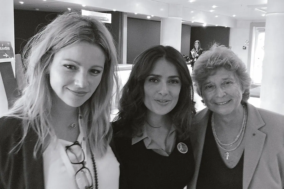 Johana bahamón gómez y salma hayek