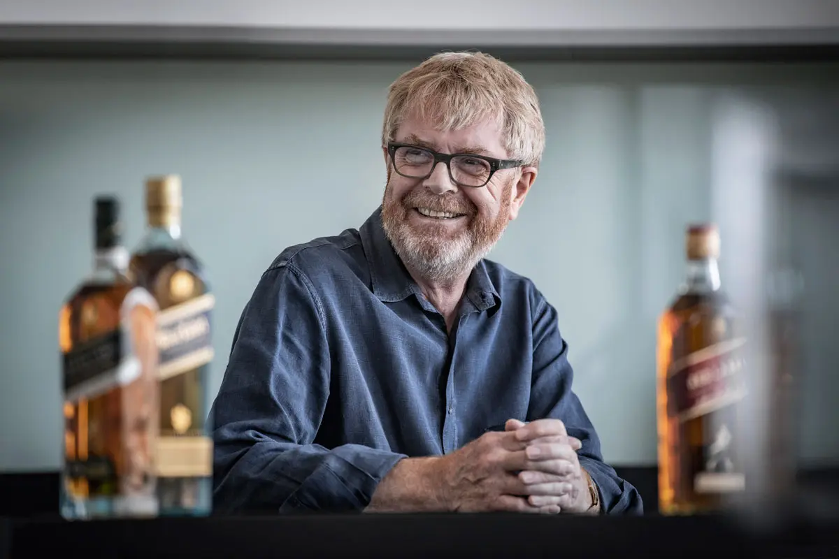 A long stride: el libro sobre los 200 años de Johnnie Walker