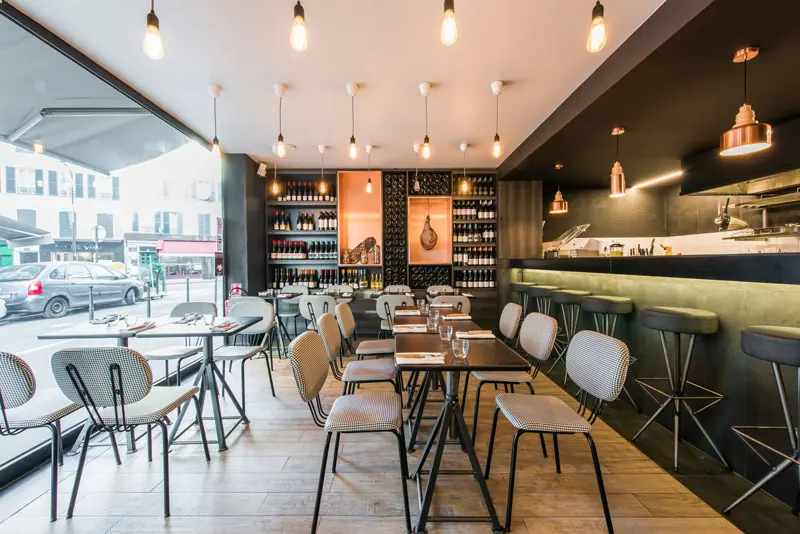 Juan Arbeláez: “Mi suerte fue aprender quemándome, cortándome y cocinando”