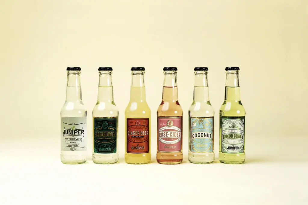 Agua tónica, un amargo camino de dichas Juniper drinks aguas tónicas