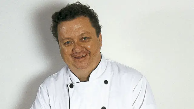 ¿Es la bandeja paisa el plato nacional?