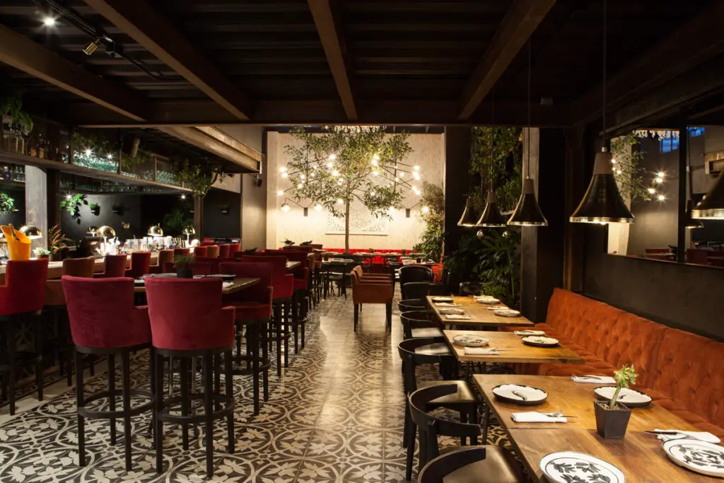 Viva una noche mexicana en el restaurante la lupita, de bogotá Privilegios