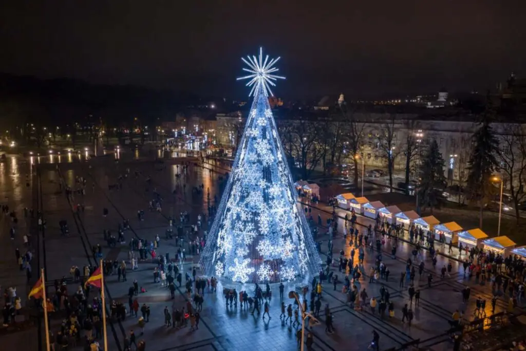 Bogotá tiene uno de los árboles de Navidad más esplendorosos del mundo
