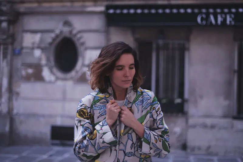 Daniela bahamón, creadora de maison alma, triunfa con sus abrigos de tela para tapizar Daniela bahamón, creadora de maison alma, triunfa con sus abrigos de tela para tapizar
