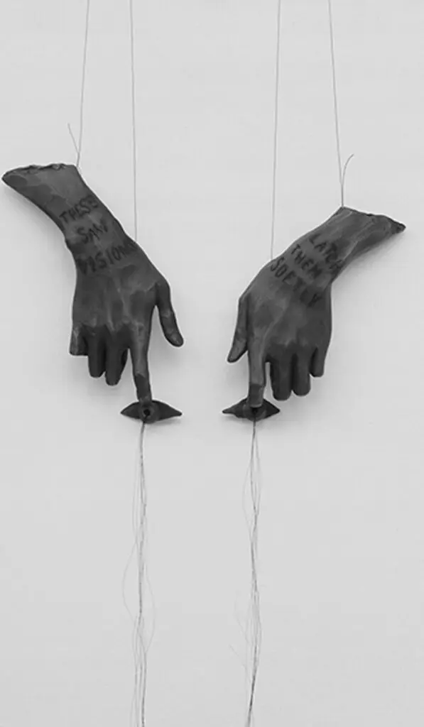 Dreamer (1998), Lesley Dill.