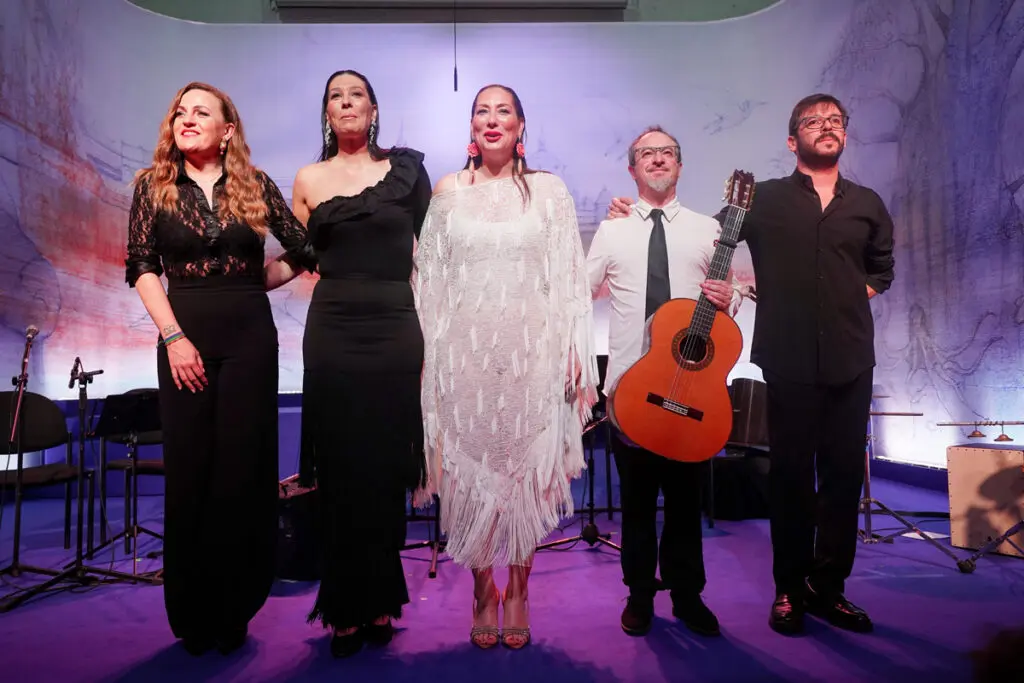Las raíces españolas deslumbraron en el cartagena festival de música