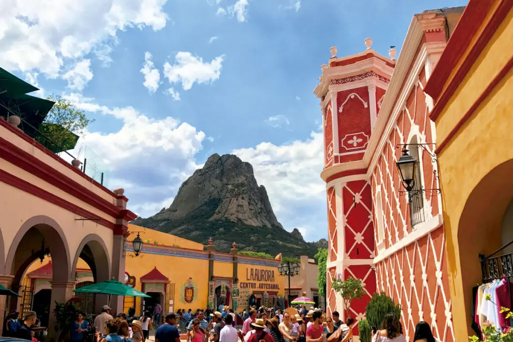 La Peña de Bernal, pueblos mágicos de México