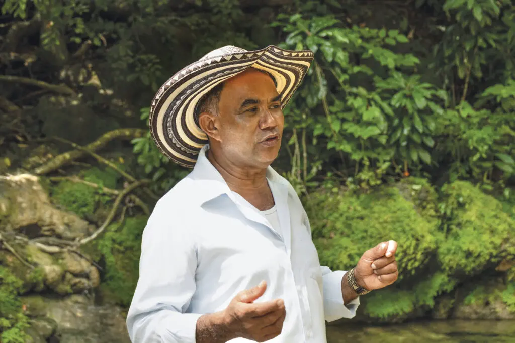 Cuando la luna llena sale en los montes de maría