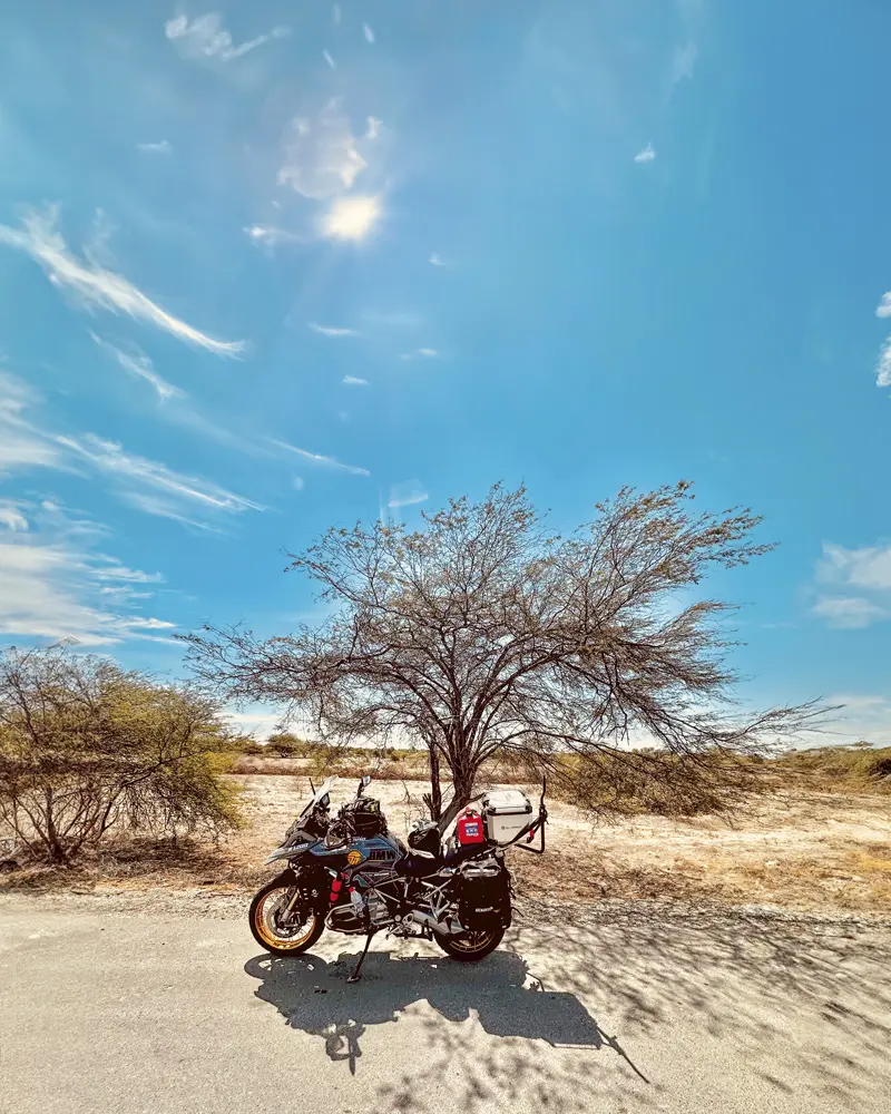 De bogotá al fin del continente: una aventura en motocicleta