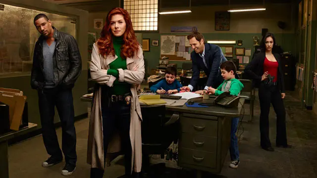 Adiós a los favoritos: series que cancelaron en 2016 Mysteries_640x360