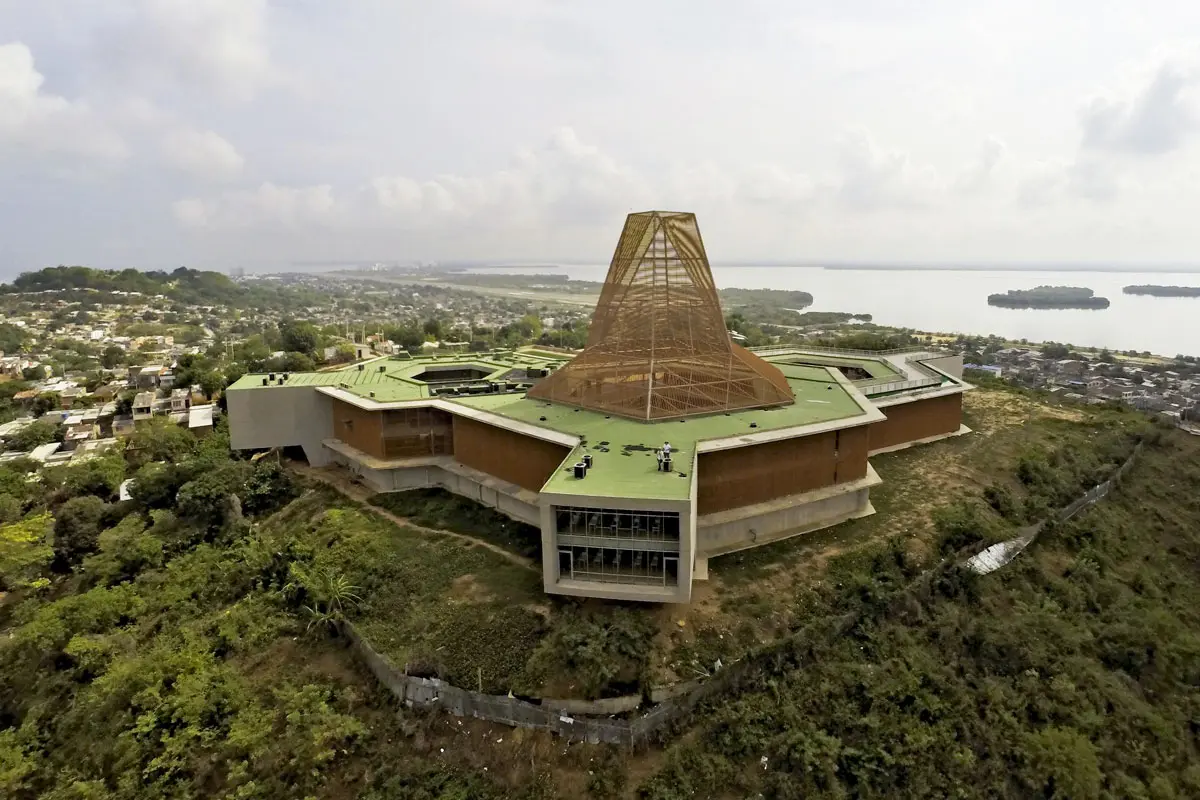 Colegio lomas del peyé. Cartagena.